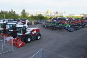 Продаж комбайнів