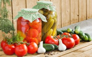 Консервування овочів та фруктів